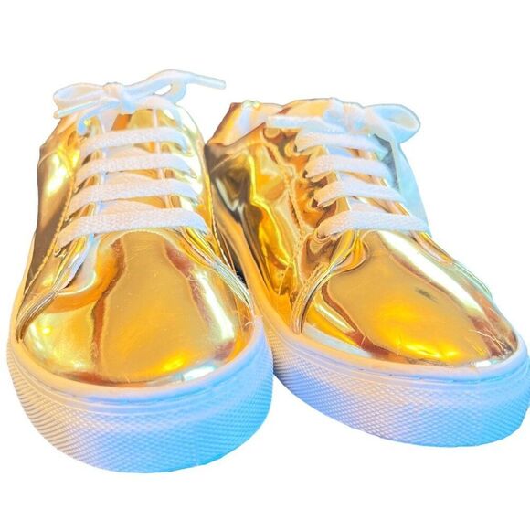 Qupid Gold Metallic Low Top Sneakers Size 7Y - Picture 4 of 5